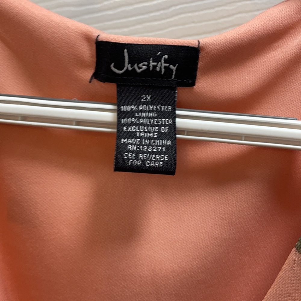Justify - Picture 5 of 5